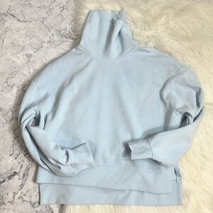 lululemon athletica Softstrean Women's turtleneck Sweater size 6